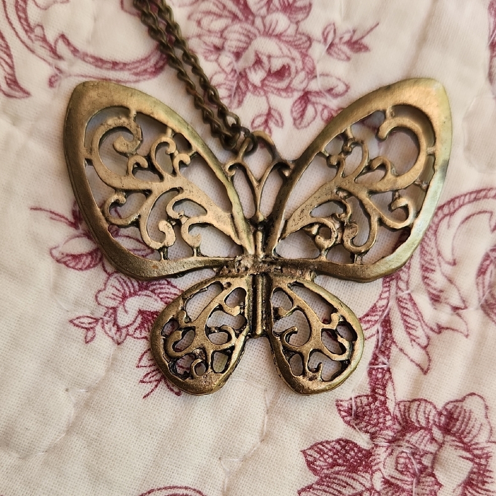 Junk/Mystery Jewelry collection butterfly, Bee, Vtg. Brooch, Buckle Lot Coquette - Picture 10 of 14